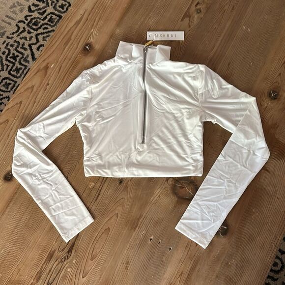MESHKI Ashlea Long Sleeve Zip Up Crop Top in White NEW with tag - Picture 5 of 6